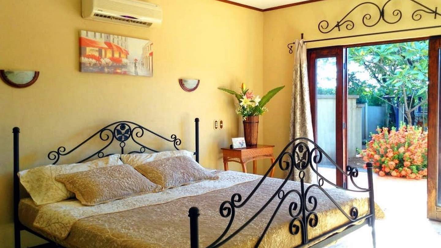 823-La chambre du rez-de-chaussée