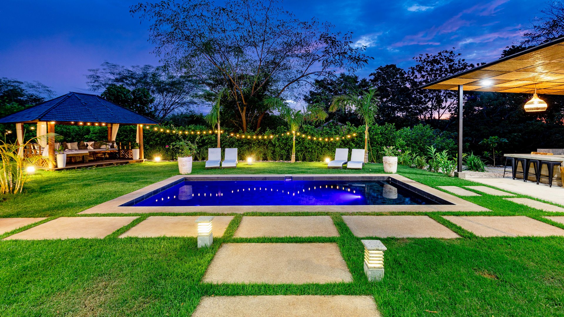 9637-La piscine de l'attrayante maison près de Tamarindo au milieu d’un cocon de verdure