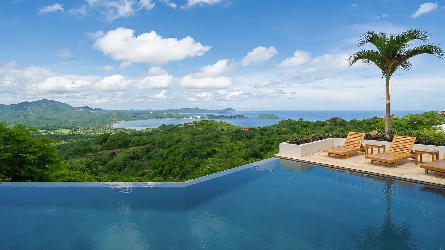 10873-La piscine à débordement dotée d'une superbe vue sur le Pacifique