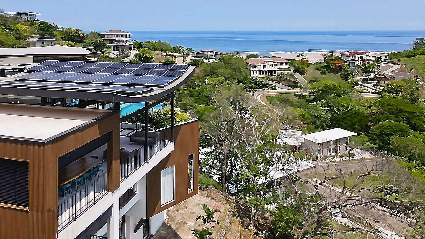 12032-Vue aérienne avec la mer à proximité