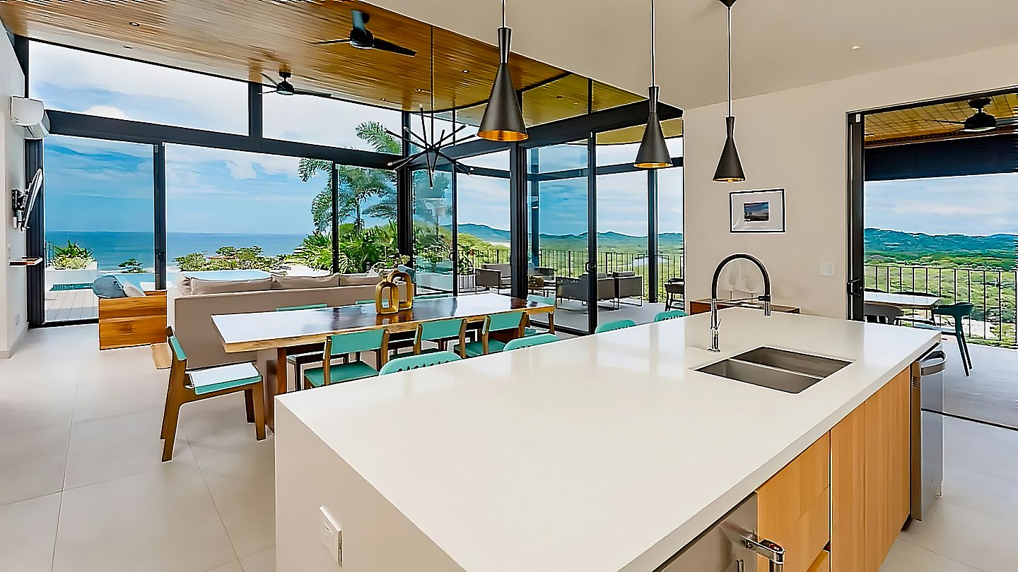 12036-La vue mer de la cuisine