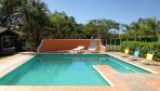 820-La belle piscine et la grande terrasse