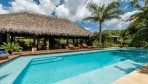 2228-Focus sur la piscine de 12 m de long