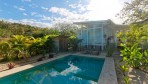 9621-L'une des piscines privées des chalets
