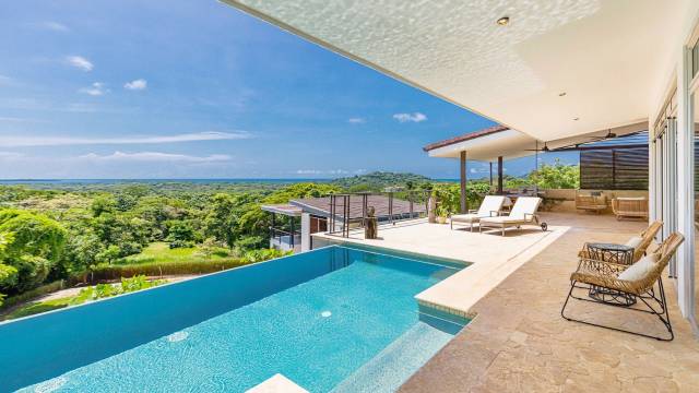 Villa en vente dans le Guanacaste, dotée d'une vue sur le littoral...